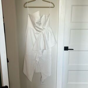 Elliat white cocktail dress new with tags!